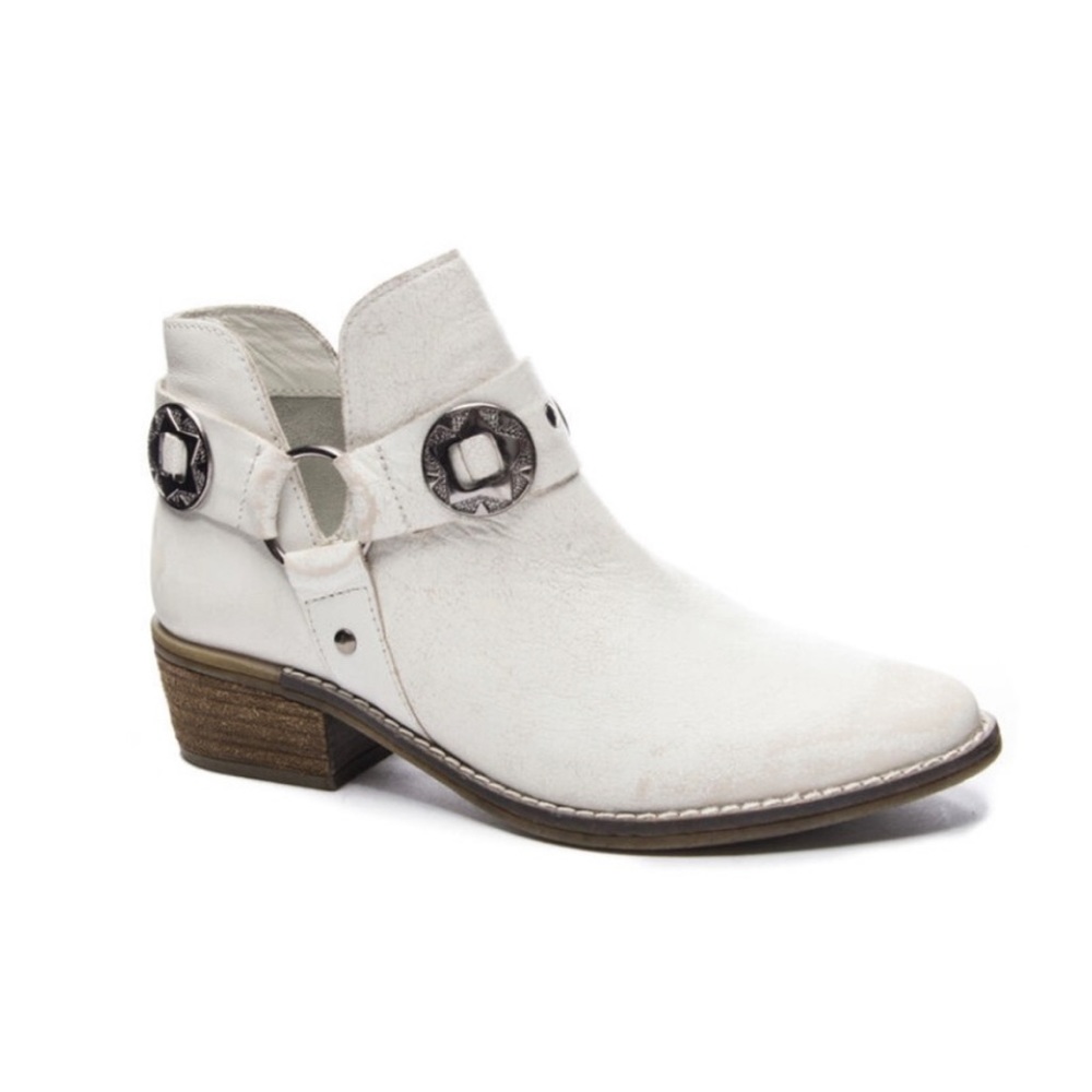 Chinese Laundry booties